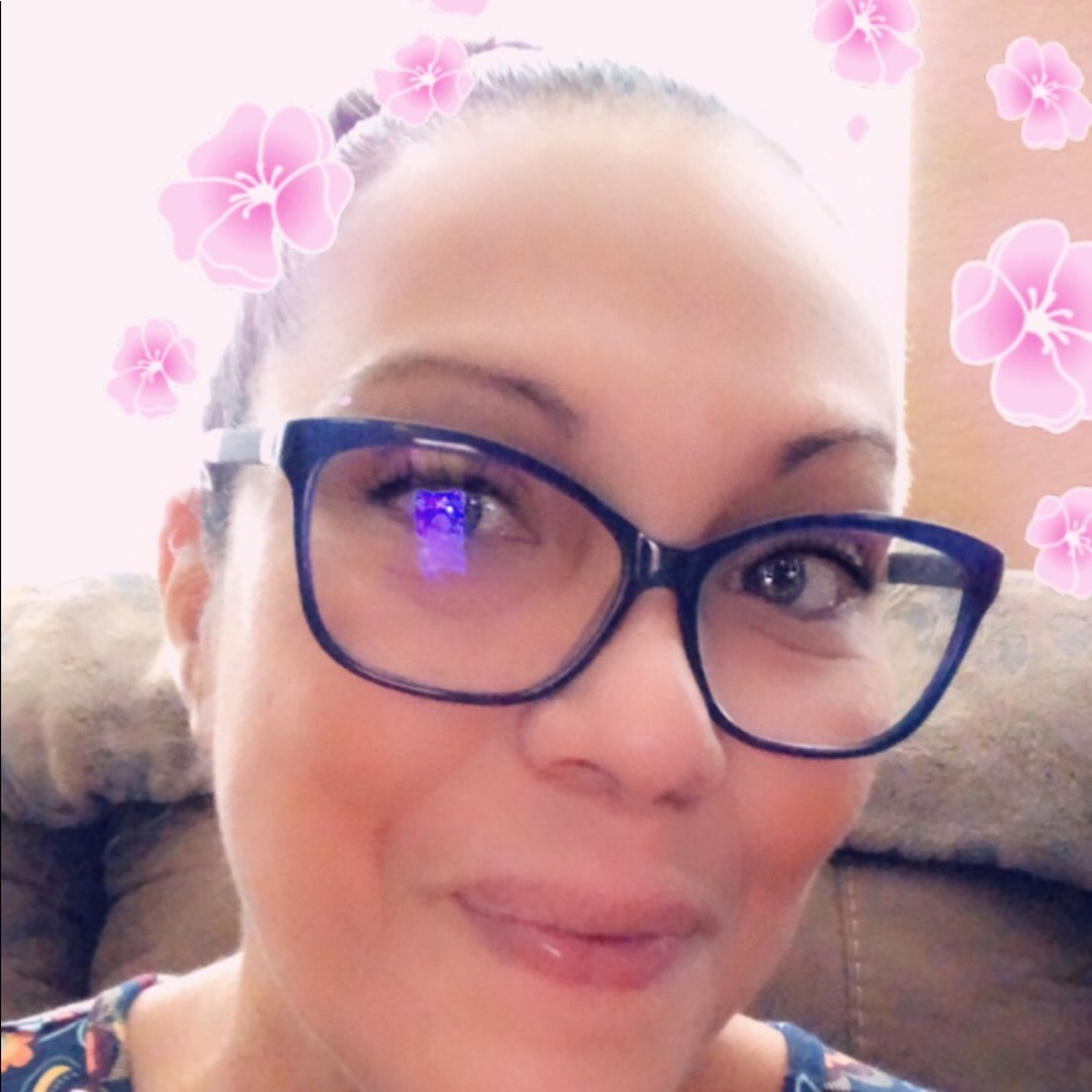 Meet your Posher, Virna